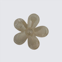 Load image into Gallery viewer, Flower claw clip