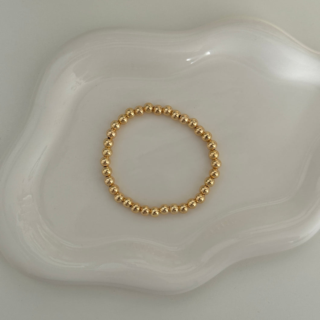 Ball stretch bracelet