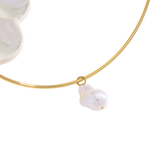 Load image into Gallery viewer, Pearl Necklace Choker - Stainless Steel 18K Gold Plated
