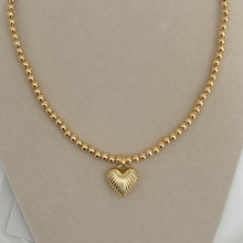 Load image into Gallery viewer, Beaded Heart necklace
