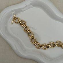 Load image into Gallery viewer, Gigi rolo link bracelet
