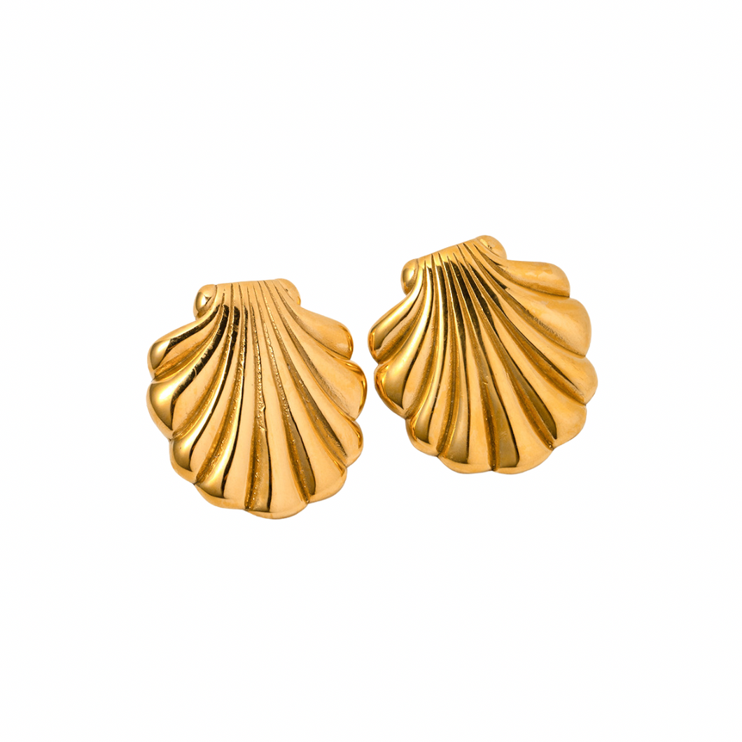 Maris Shell Stud Earrings