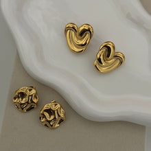 Load image into Gallery viewer, Vintage Heart Studs
